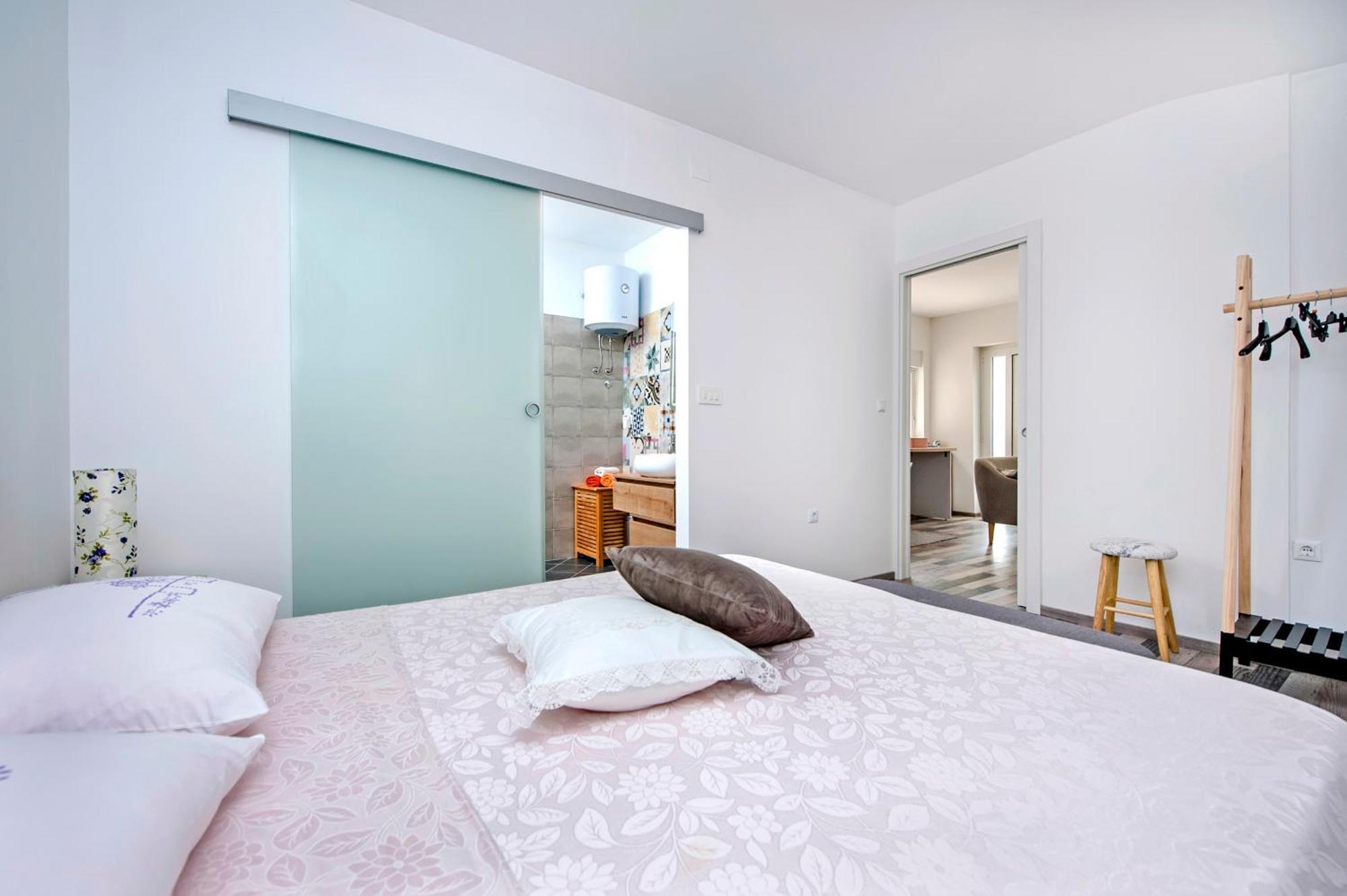 Paola Cozy Apartment Ровин Екстериор снимка