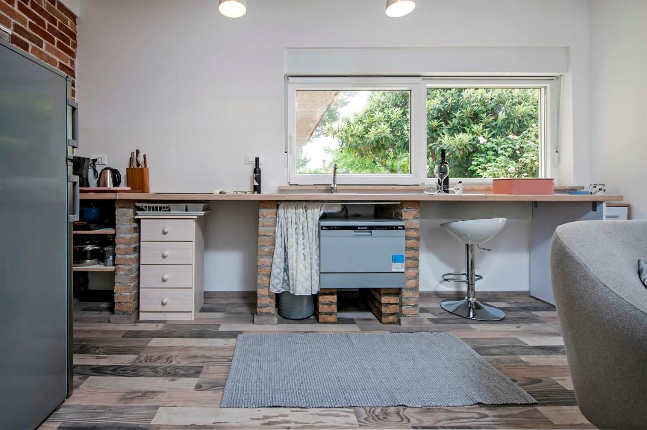 Paola Cozy Apartment Ровин Екстериор снимка