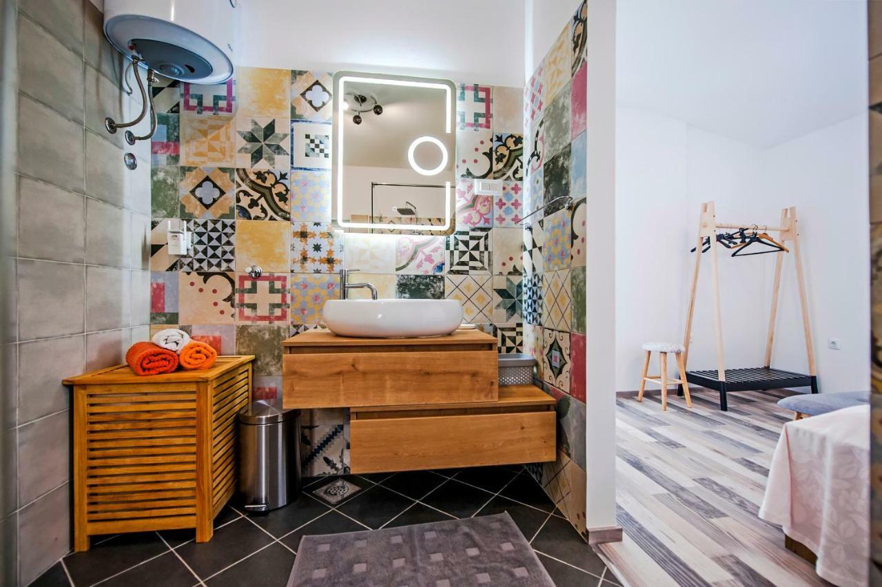 Paola Cozy Apartment Ровин Екстериор снимка