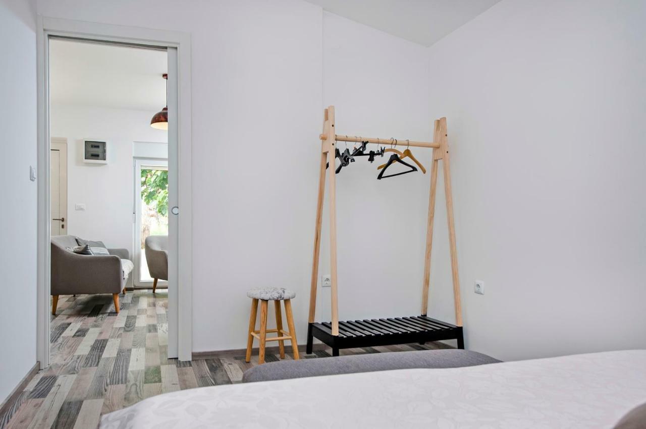 Paola Cozy Apartment Ровин Екстериор снимка